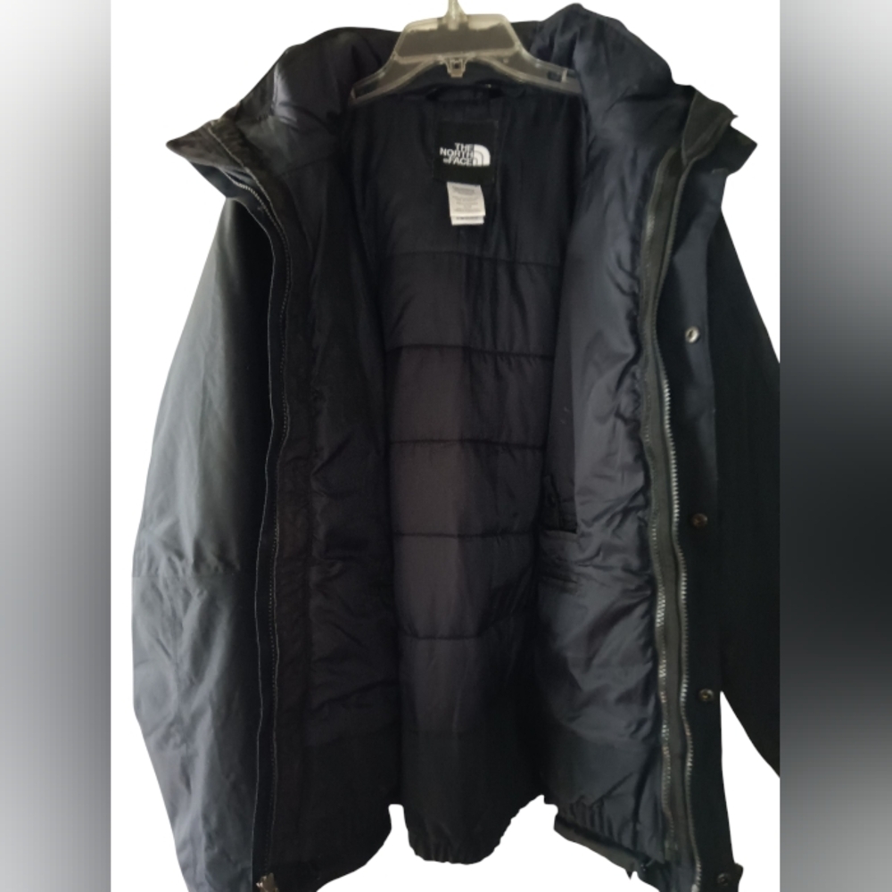 The North Face Men’s Jacket Black Removable Hood. 2-1 Lining / Jacket Removable - Picture 2 of 8